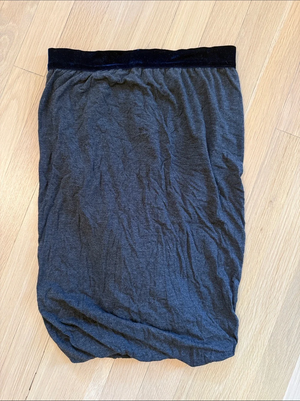 T by Alexander Wang Charcoal Gray knit Skirt with navy velvet waistband